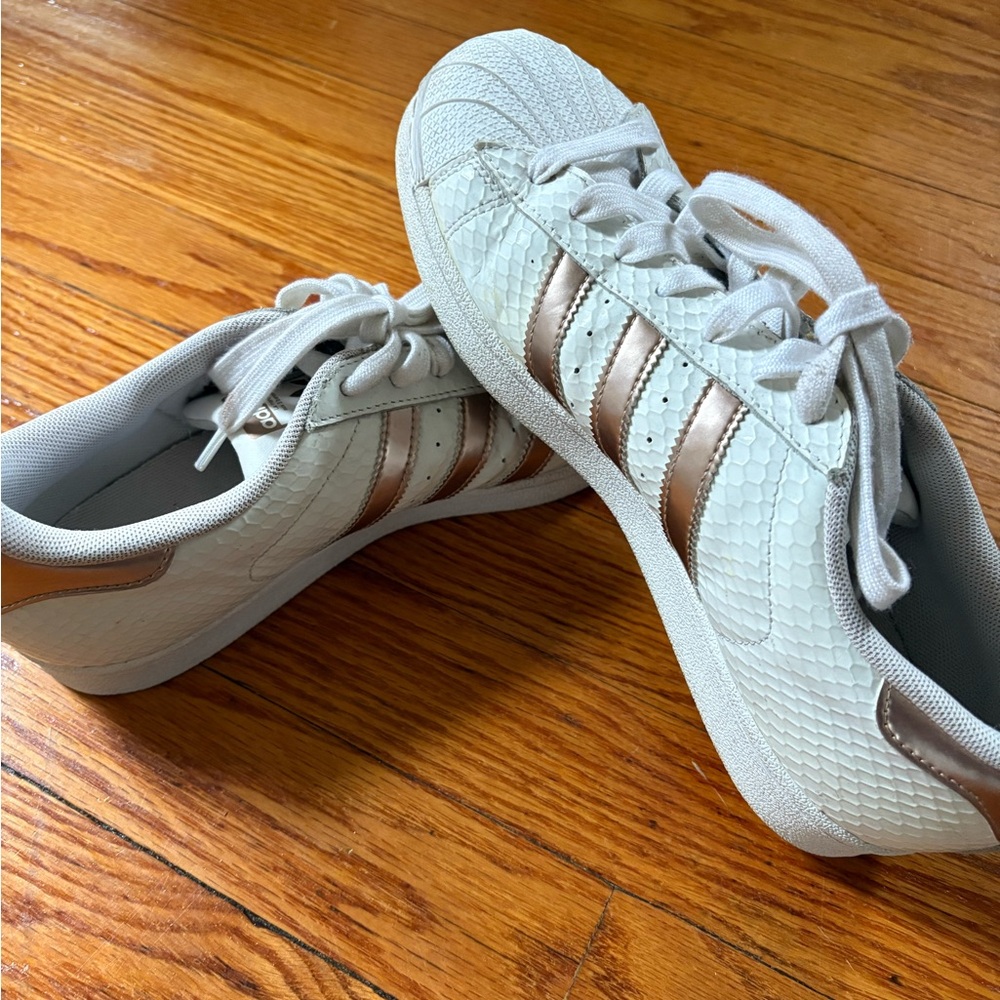 Superstar Adidas Sneakers